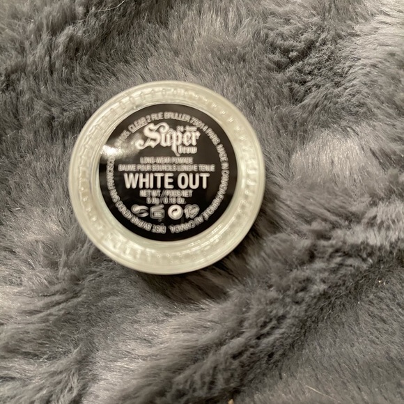 Kat Von D 24 hour Super Brow - Picture 5 of 6